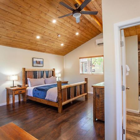 Tahquitz Pines Retreat Hotel Айдълуайлд Екстериор снимка