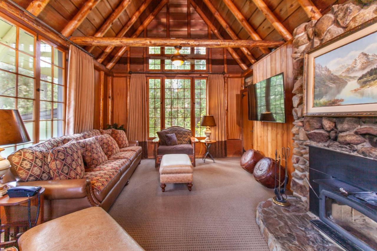 Tahquitz Pines Retreat Hotel Айдълуайлд Екстериор снимка